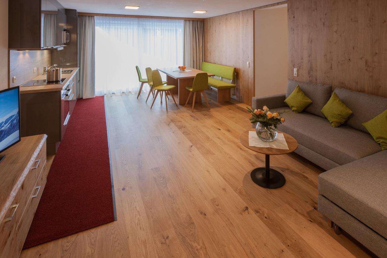 Hotel Sonnalpen Дамулс Екстериор снимка